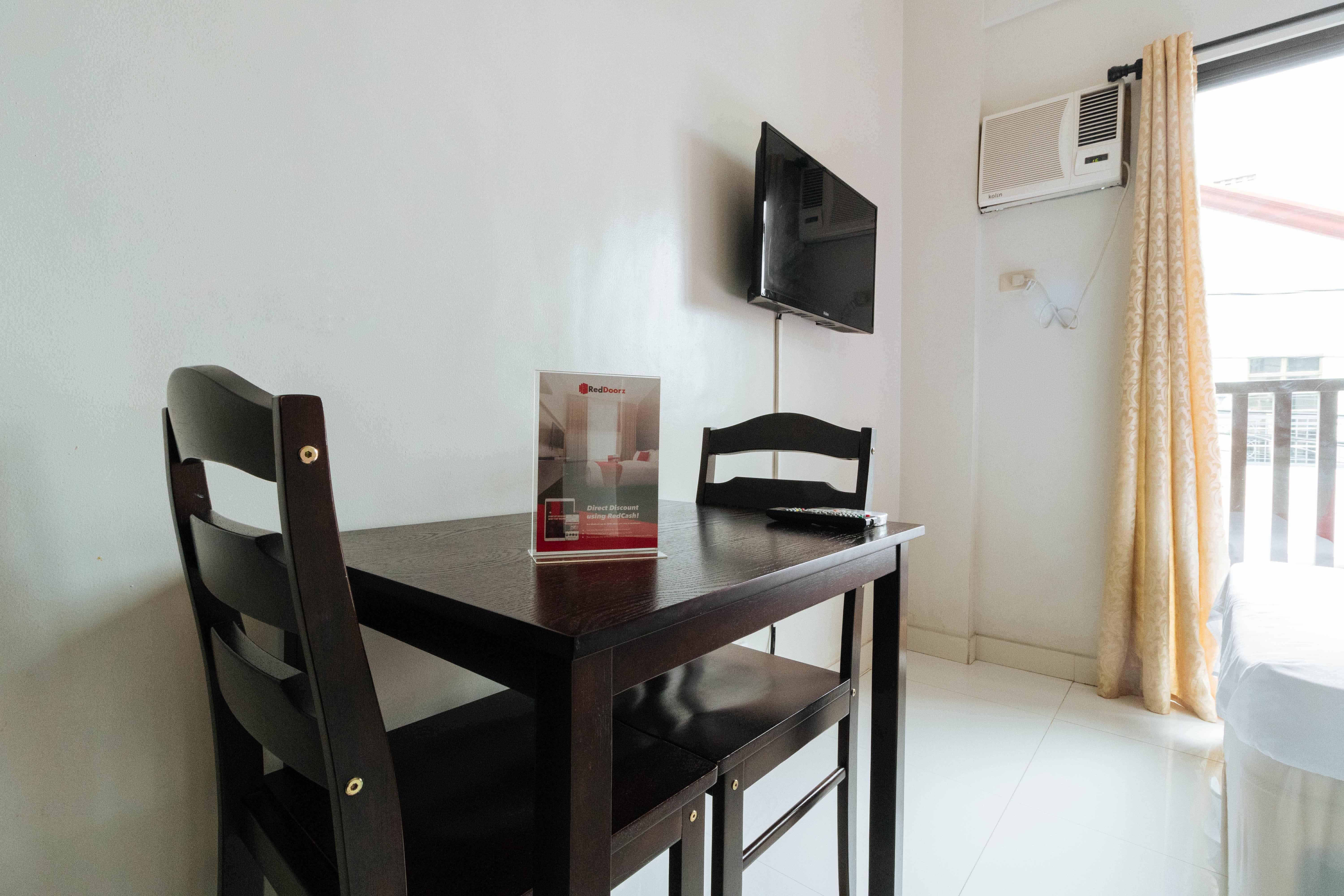 Reddoorz Near Naia Terminal 1 Hotel Paranaque City ภายนอก รูปภาพ