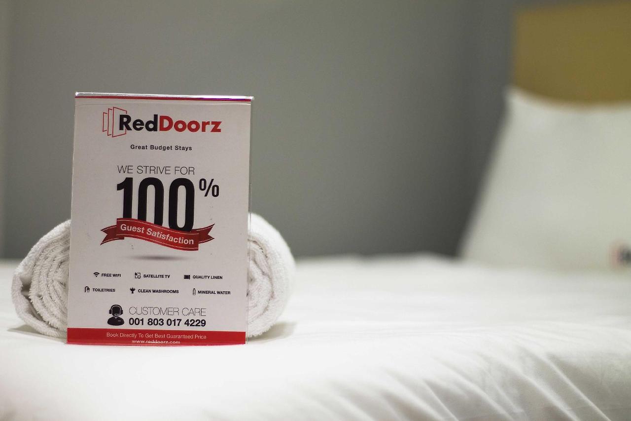 Reddoorz Near Naia Terminal 1 Hotel Paranaque City ภายนอก รูปภาพ