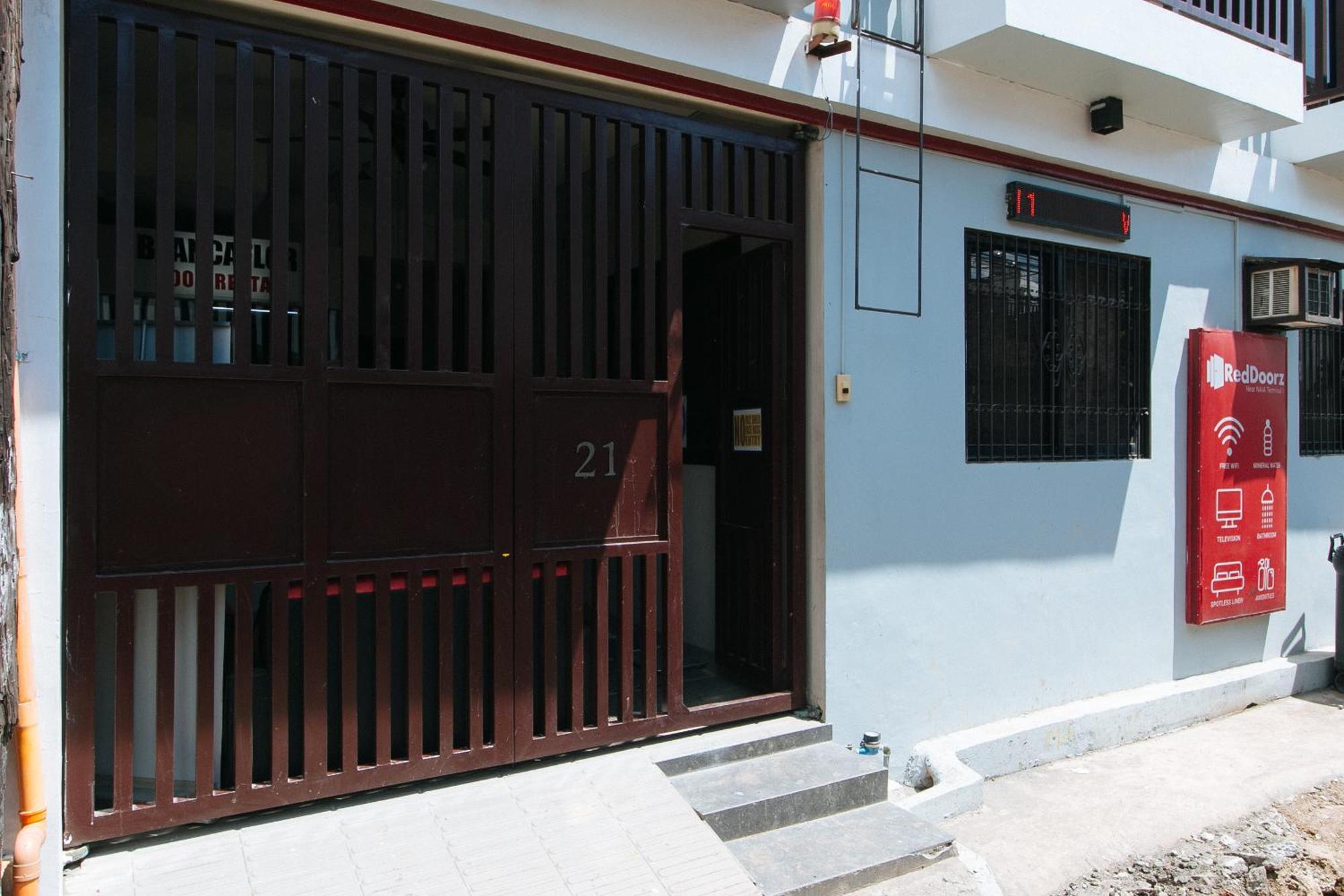 Reddoorz Near Naia Terminal 1 Hotel Paranaque City ภายนอก รูปภาพ