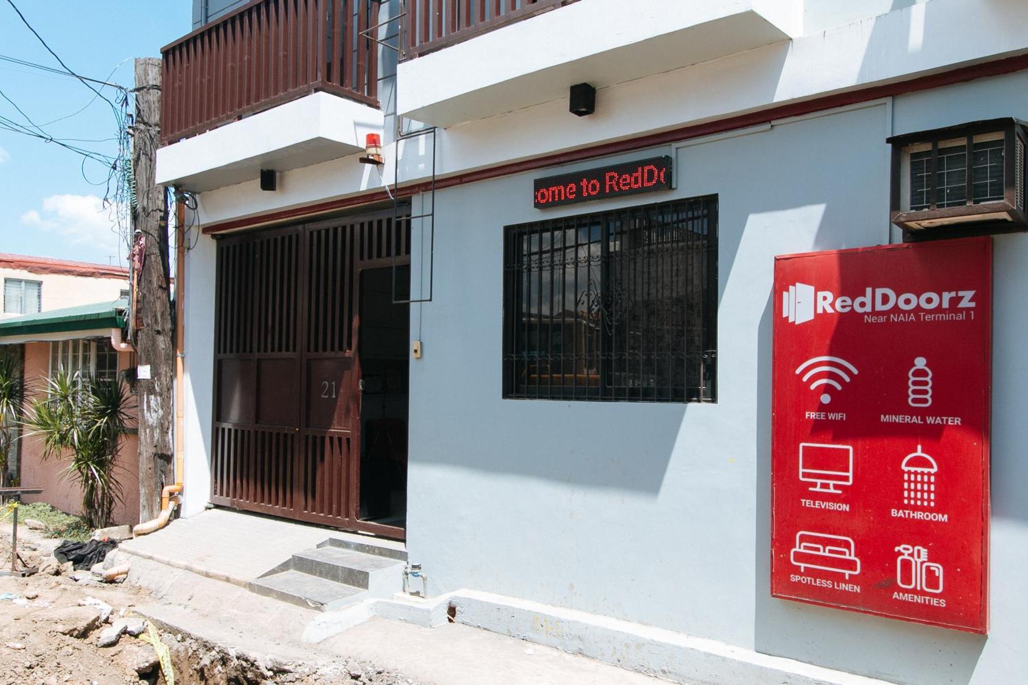 Reddoorz Near Naia Terminal 1 Hotel Paranaque City ภายนอก รูปภาพ