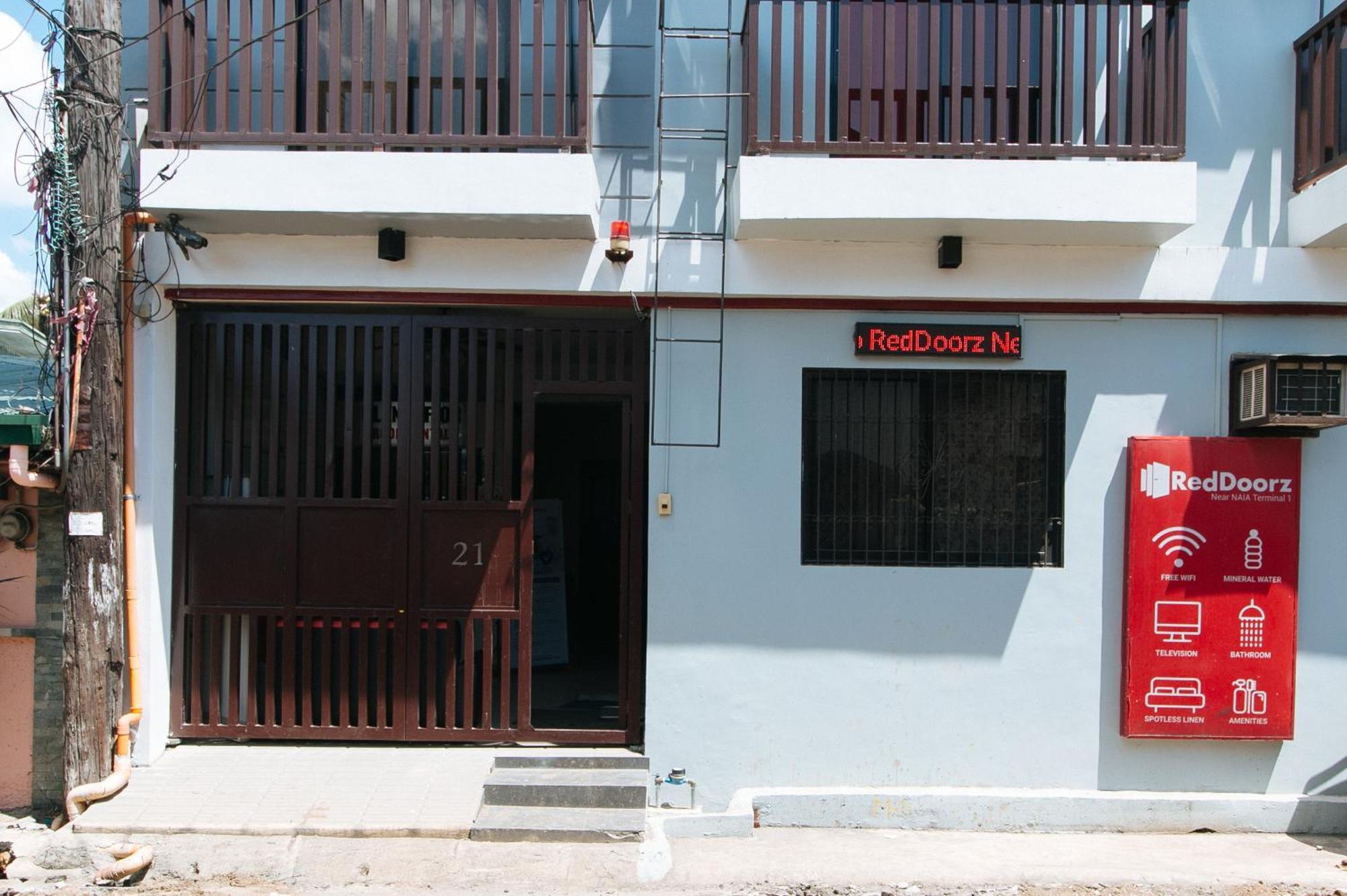 Reddoorz Near Naia Terminal 1 Hotel Paranaque City ภายนอก รูปภาพ